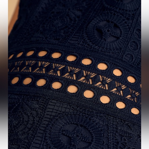 NWT Lulus Cocktail Ready Navy Blue Crochet Lace Midi Dress - Size XS - Picture 5 of 12
